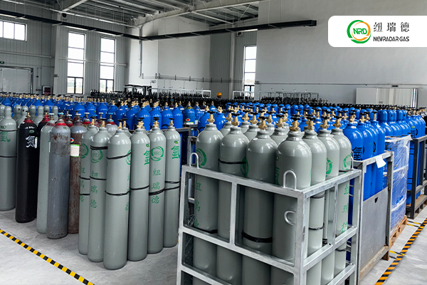 高纯氪气最新理化特性、纯化技术前沿与高端应用研究