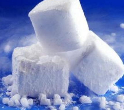 固体二氧化碳（干冰）用于制冷